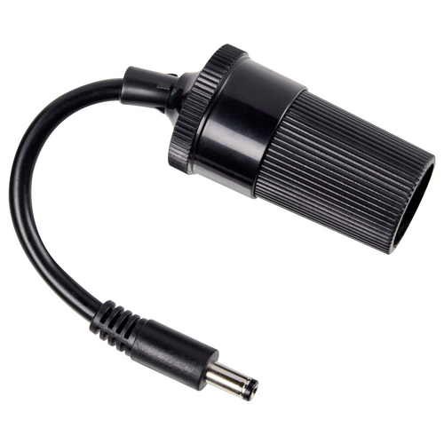 Schwarzes Adapterkabel mit einem DC-Stecker an einem Ende und einer Zigarettenanzünderbuchse am anderen Ende.